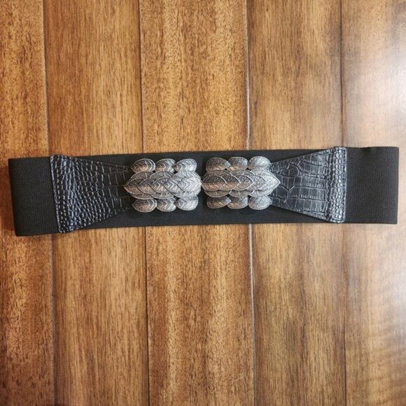 BCBGMAXAZRIA Black Elastic‎ Belt Silver Leaf Buckle Croc Embossed Medium
